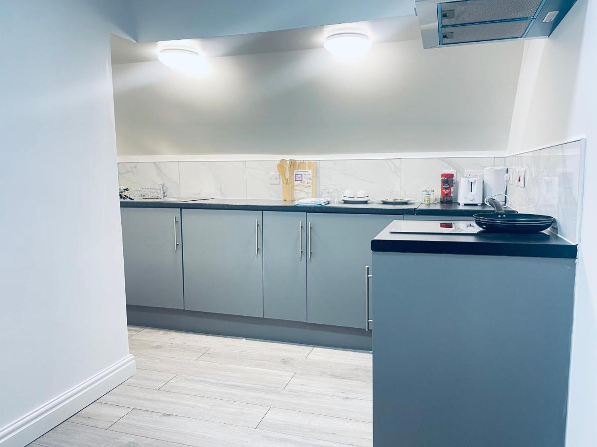 1 Bed Apartment With 2 Beds 1 Double Plus 1 Single برمنغهام المظهر الخارجي الصورة