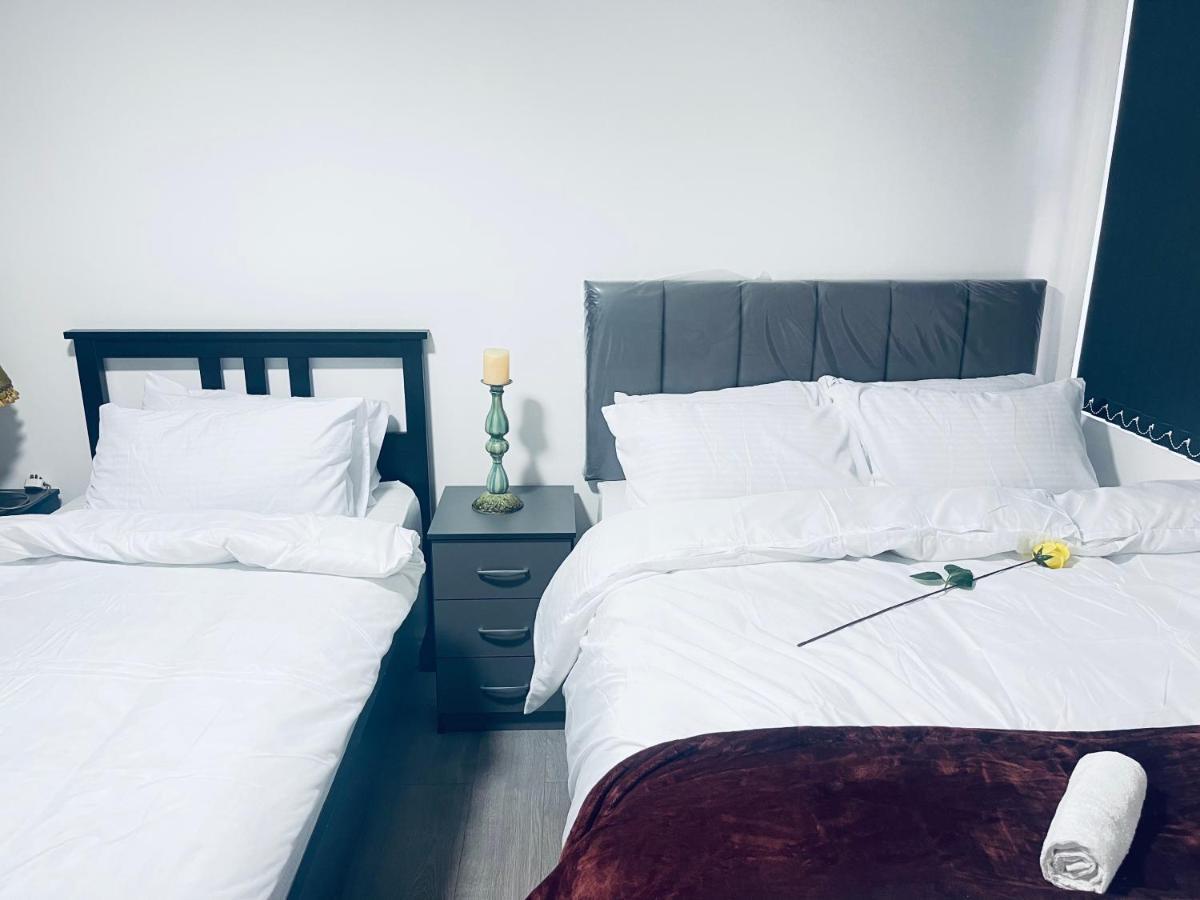 1 Bed Apartment With 2 Beds 1 Double Plus 1 Single برمنغهام المظهر الخارجي الصورة